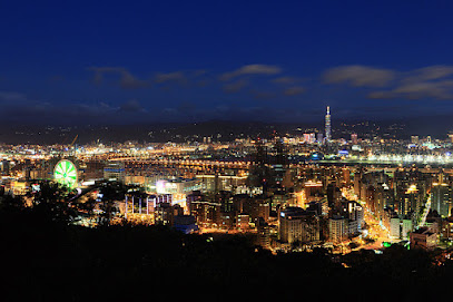 劍南山夜景
