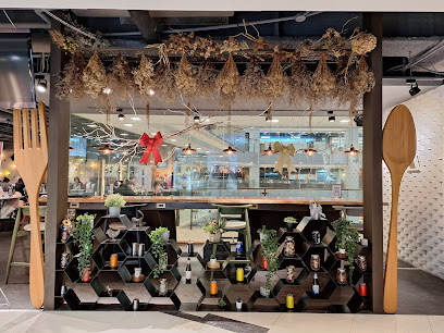 KATZ 卡司韓藝料理 · 新時代大魯閣7F (韓式料理、韓式炸雞、韓式拌飯、韓式豆腐鍋)