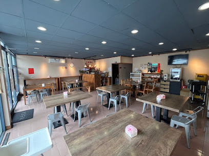 泰炒 · 泰中式料理．最後點餐時間 20:00