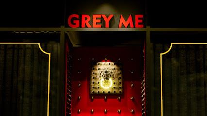 瑰秘。GREY ME 茶酒.信義區餐酒館、晚餐宵夜美食、特色浮誇調酒、聚餐包場、信義區餐廳推薦、大安區餐廳推薦、F1賽事轉播
