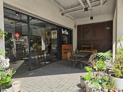 Weeee Café（不接待10歲以下孩童)（手沖/冰滴/1+1/早午餐/甜點/咖啡豆/活動包場/LINE:@302uwwec可訂餐）