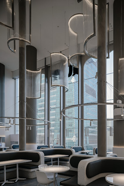 Second Floor 貳樓微風南山店