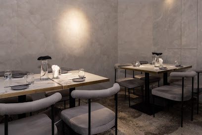 緩緩FABULA Fusion Cuisine & Bar