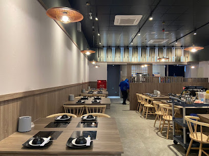湯拾參石頭火鍋 沙鹿店 スープサーティーン NABE