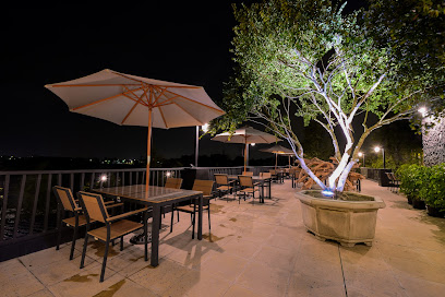 家園藝術龍蝦•牛排館 庭園餐廳